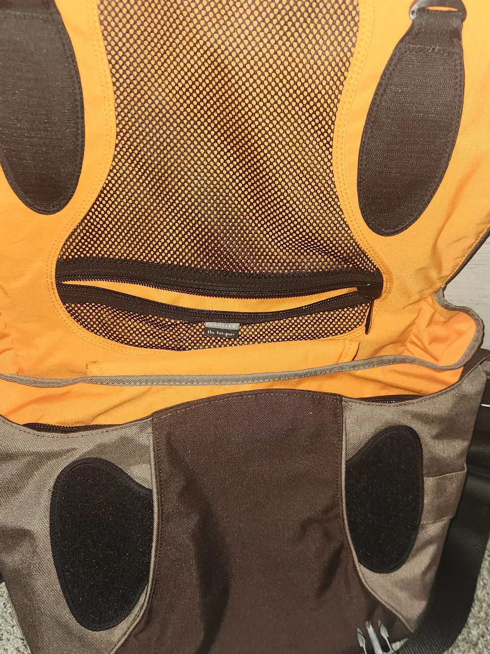 Crumpler Men's Brown Robo Bob Laptop Bag. The Hee-Goer HG-07A NWT